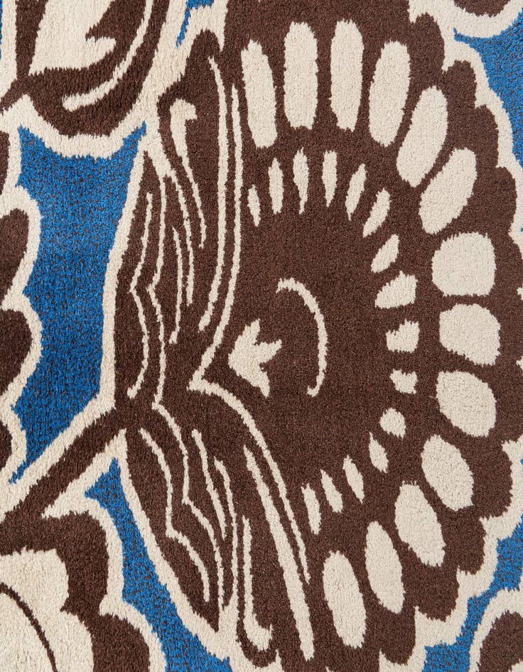 Detail image of  4' 8 x 7' 4 Agra Rug