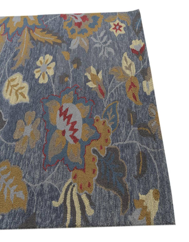 Detail image of  5' 1 x 7' 10 Agra Wool Rug