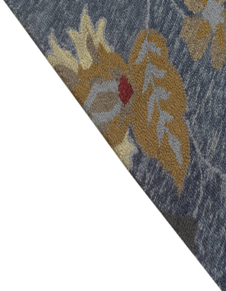 Detail image of  5' 1 x 7' 10 Agra Wool Rug