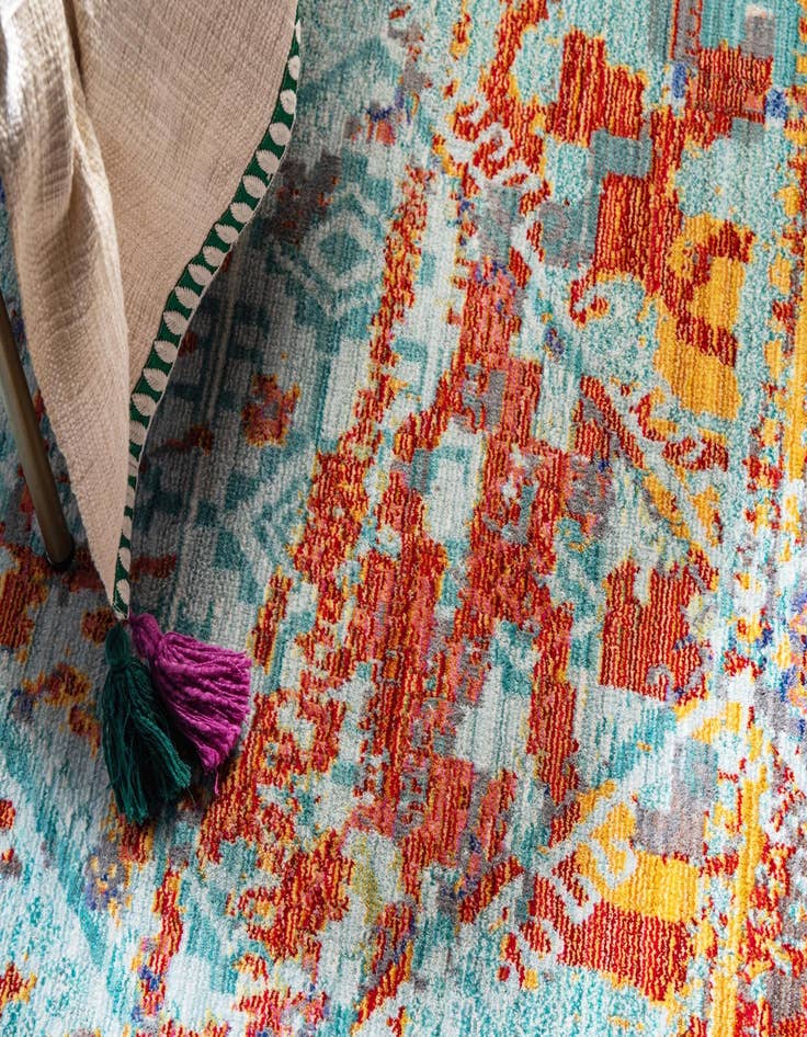 Detail image of 5' x 8' Alexis Rug