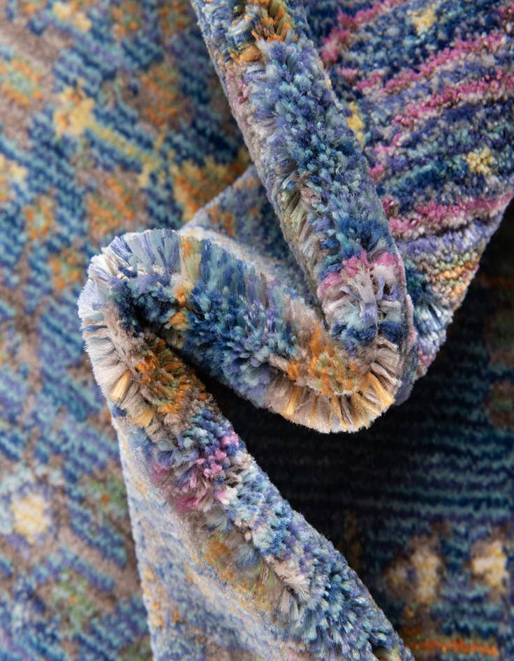 Detail image of  2' x 3' Alexis Rug