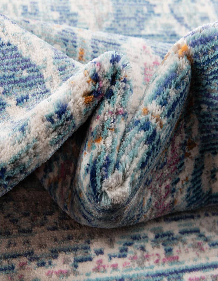 Detail image of  5' x 8' Alexis Rug