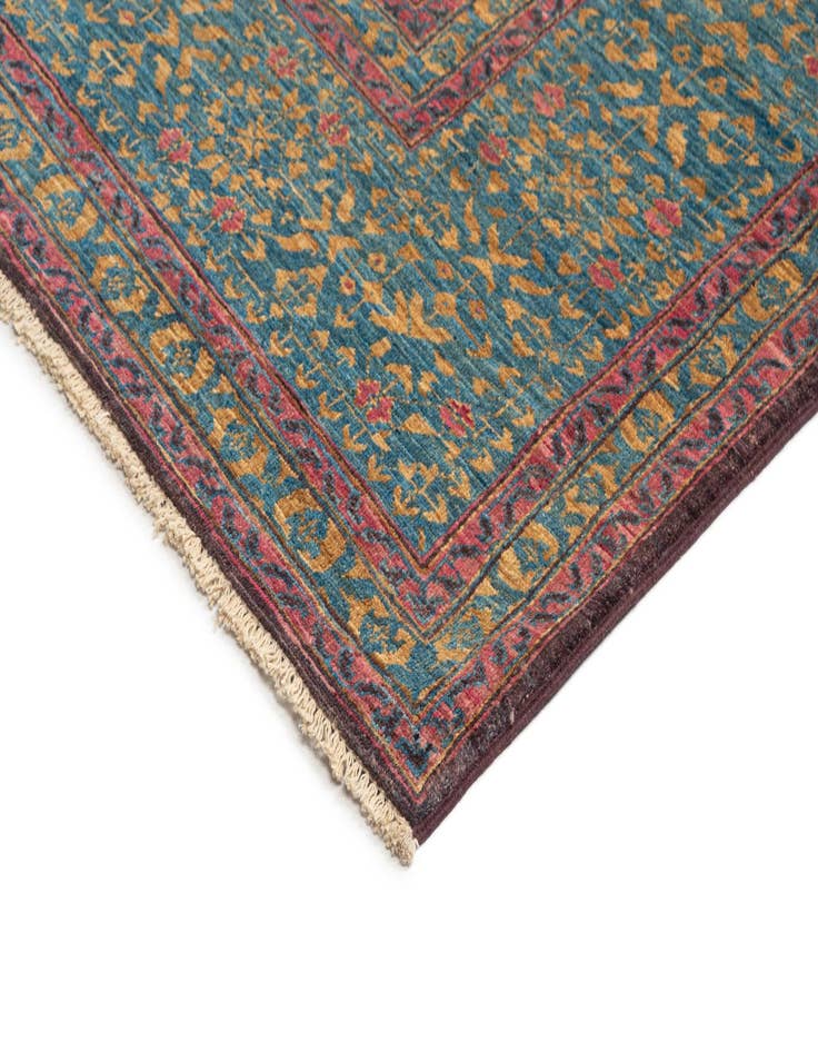 Detail image of  8' 2 x 9' 9 Amina Rug