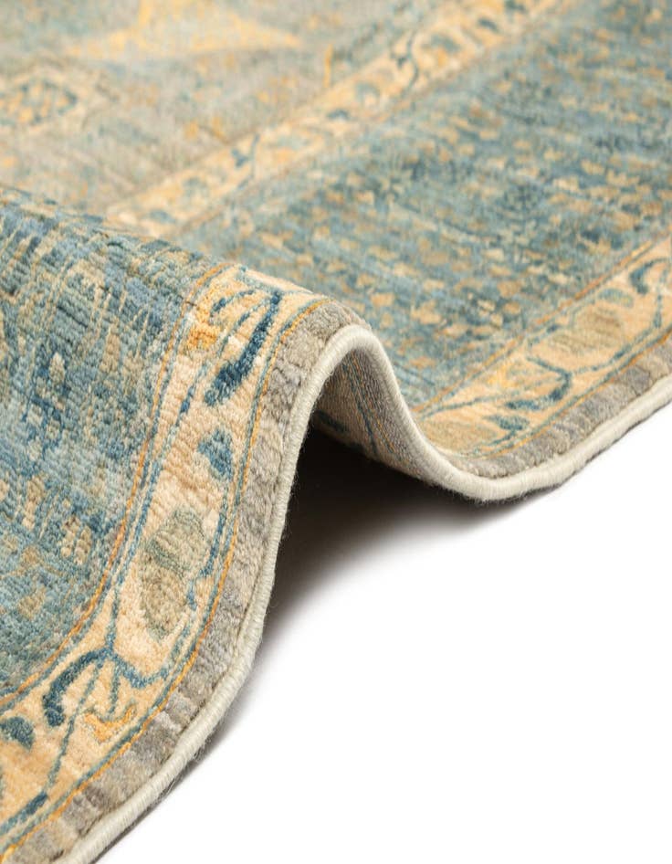 Detail image of  9' 2 x 12' Amina Rug