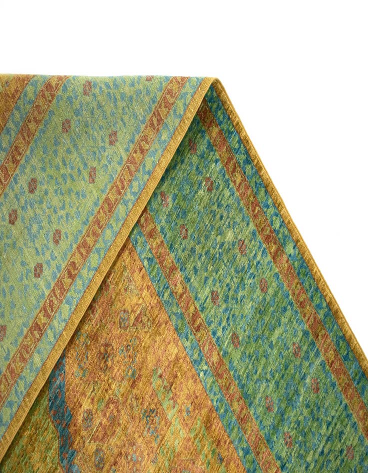 Detail image of  4' 11 x 6' 6 Amina Wool Rug