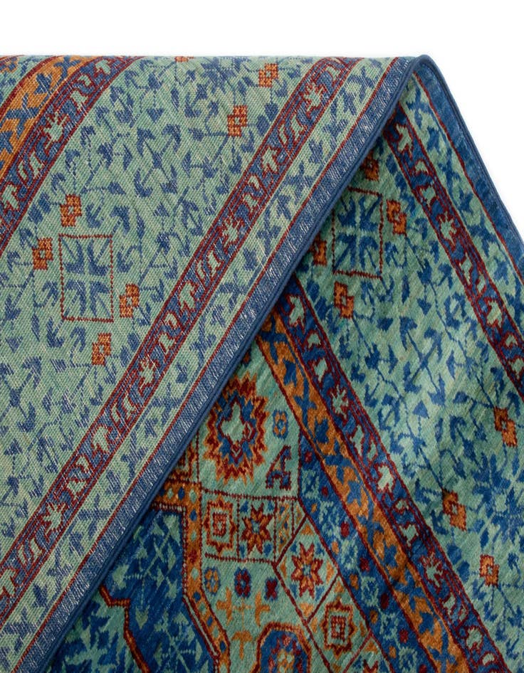 Detail image of  5' 1 x 6' 4 Amina Rug
