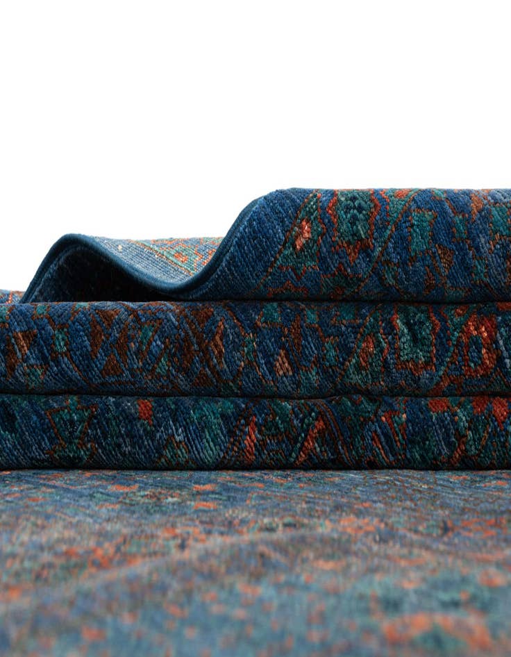 Detail image of  8' x 10' 3 Amina Rug