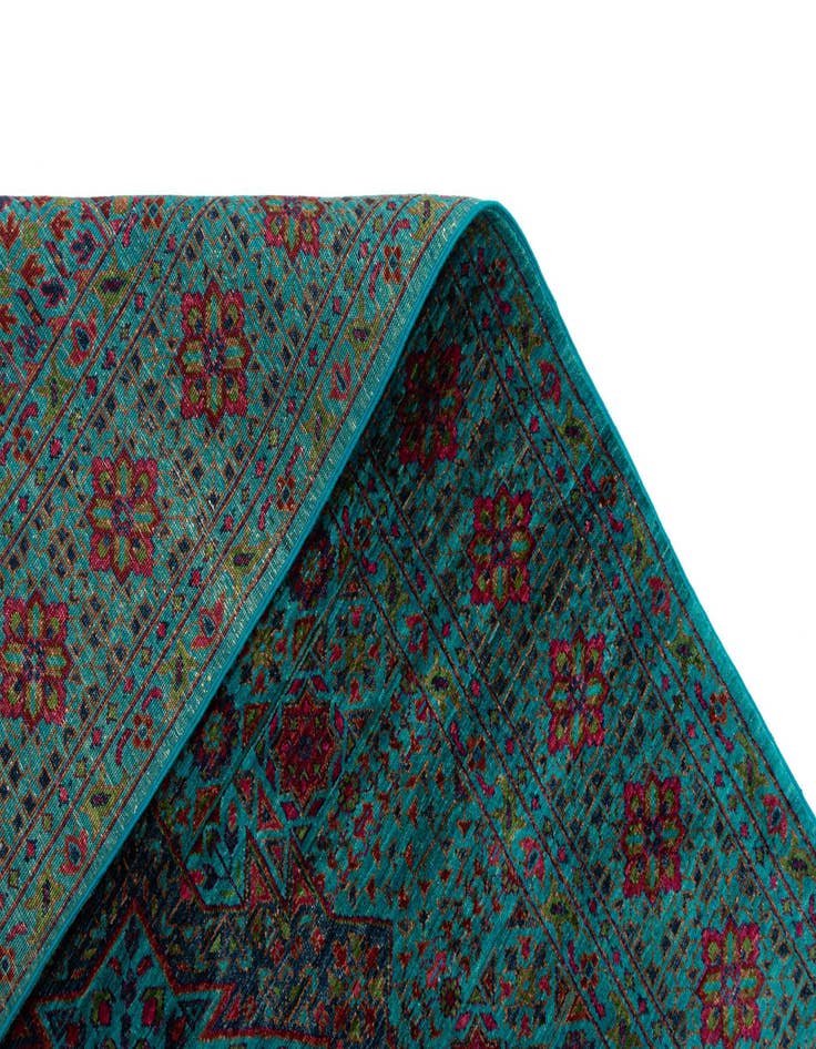 Detail image of  5' 9 x 7' 9 Amina Rug