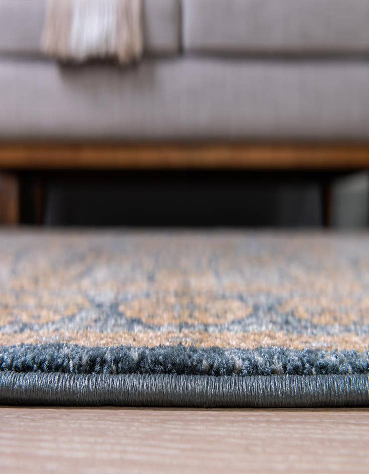 Detail image of  2' x 3' Amina Rug