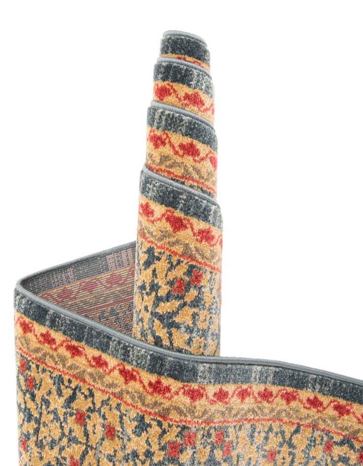 Detail image of  2' x 3' Amina Rug