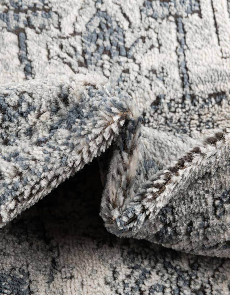 Detail image of  6' x 9' Andromeda Rug