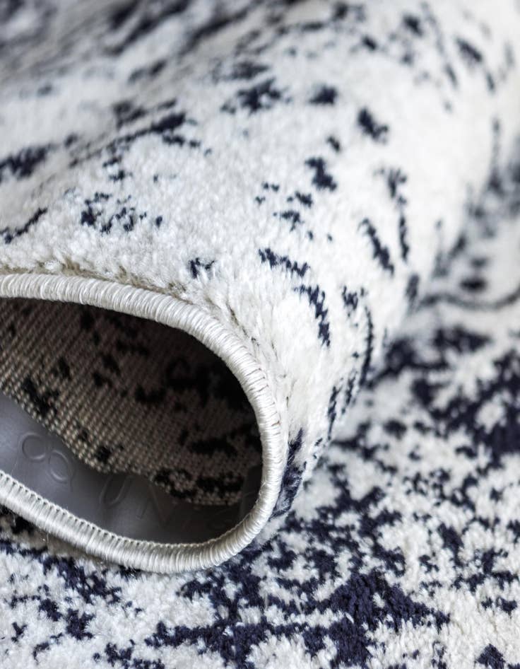 Detail image of  10' x 14' Arlington Rug