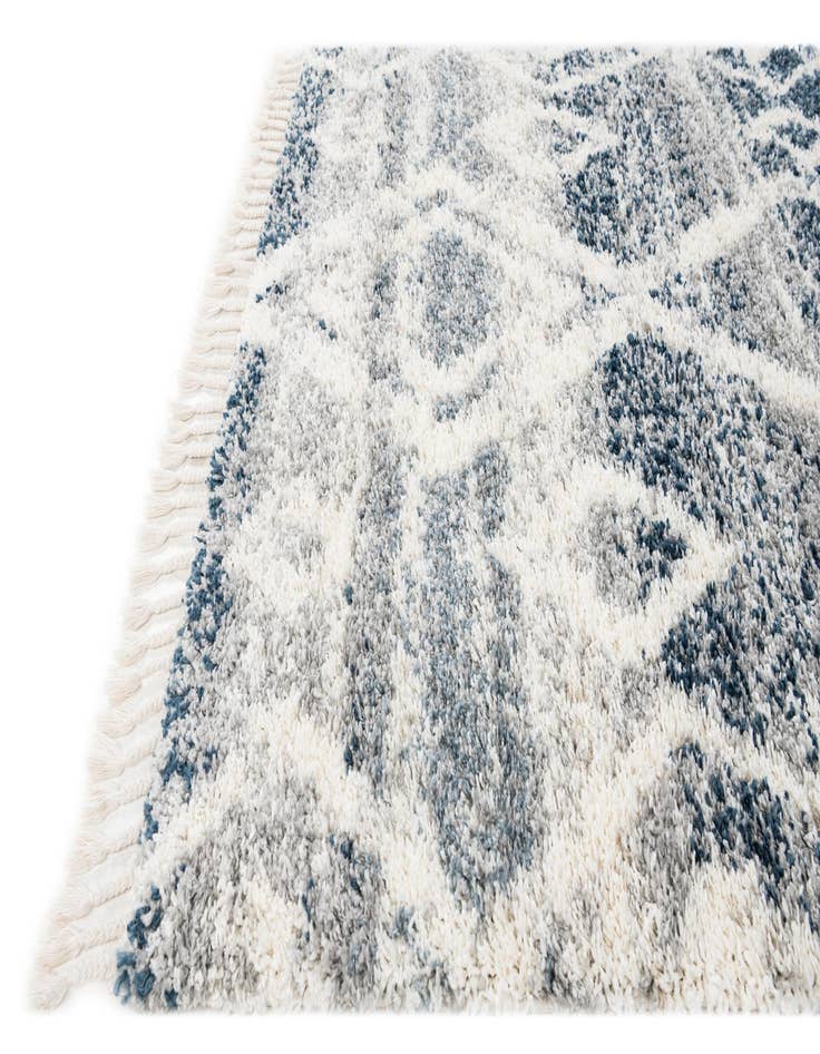 Detail image of  5' 4 x 7' 8 Athena Shag Rug