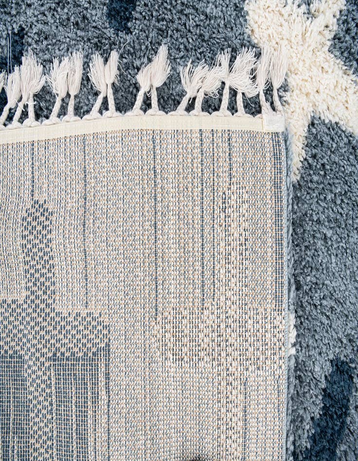 Detail image of  5' 4 x 7' 7 Athena Shag Rug