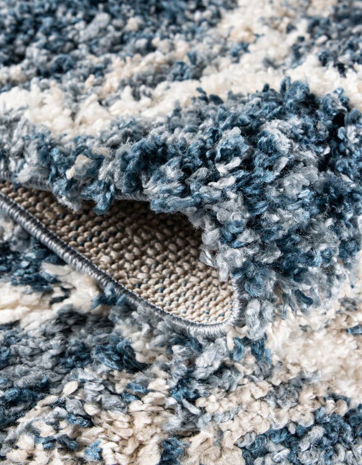 Detail image of  8' x 10' Athena Shag Rug