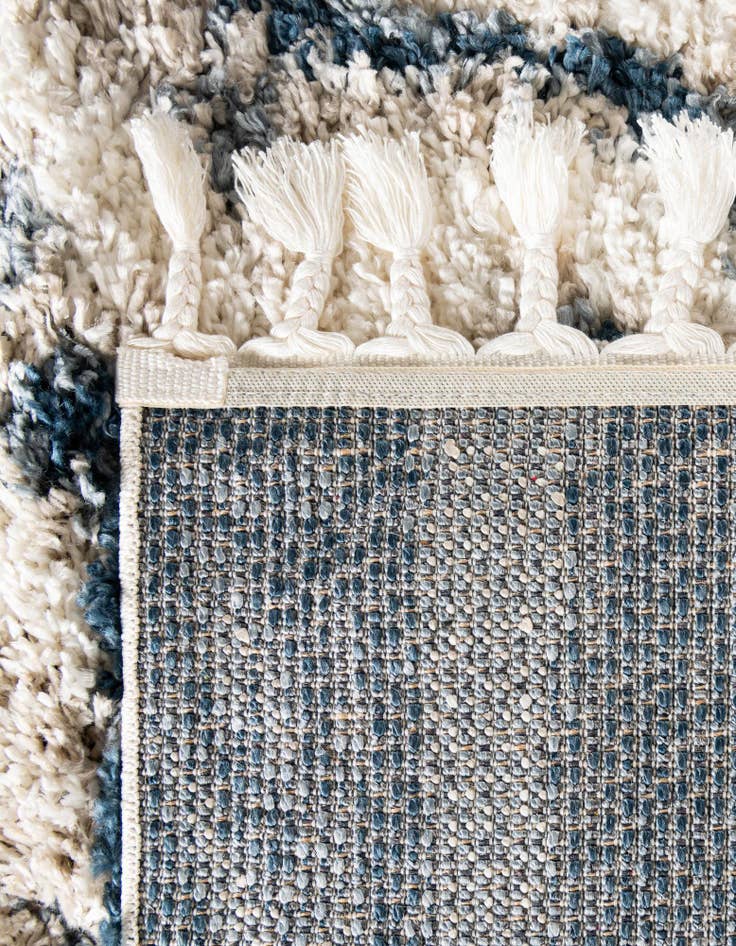 Detail image of  8' x 10' Athena Shag Rug