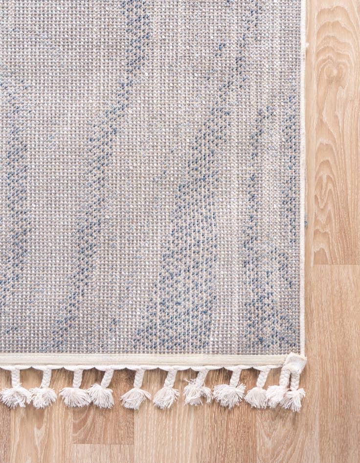 Detail image of  8' x 10' Athena Shag Rug