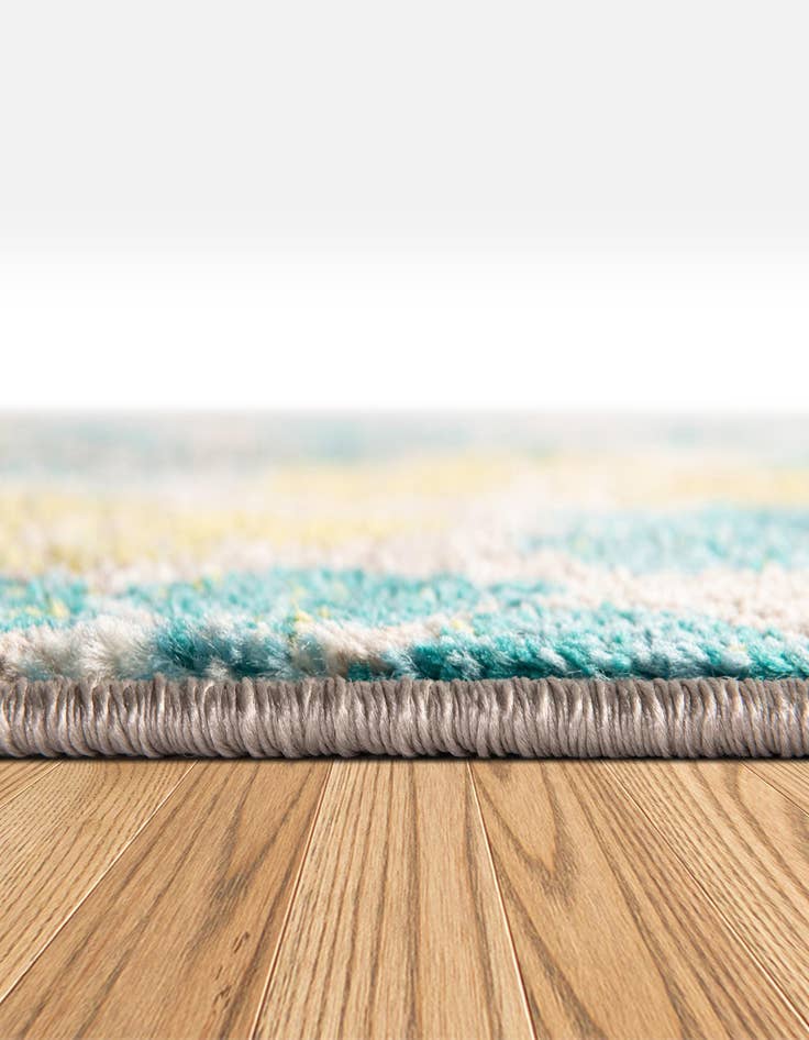 Detail image of  4' x 6' Azalea Rug