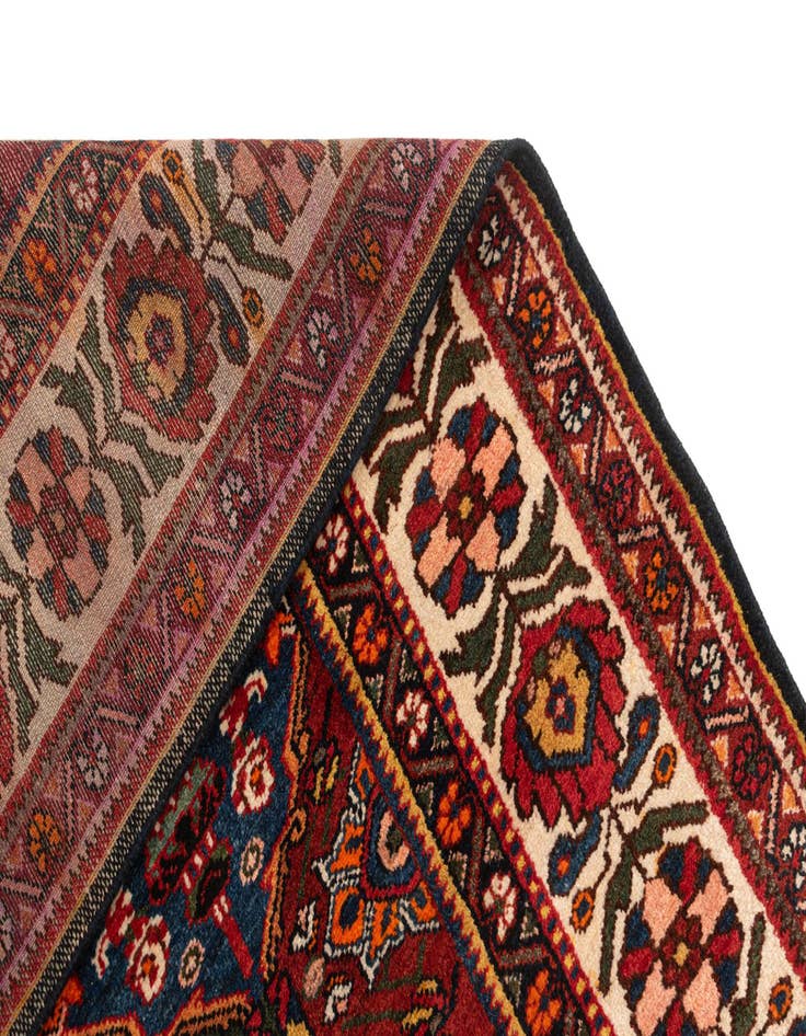 Detail image of  7' 1 x 9' 6 Bachtiar Wool Rug