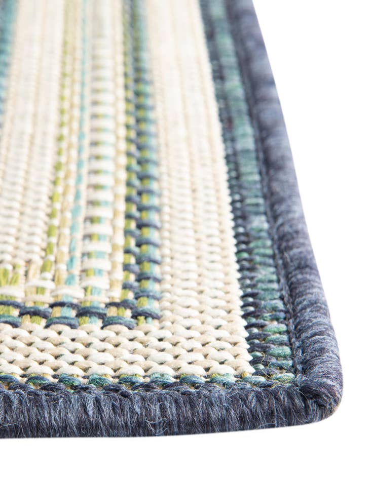 Detail image of  3' 3 x 5' 3  Washable Baja Indoor / Outdoor Rug
