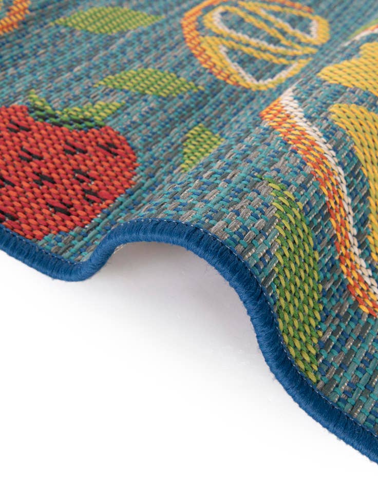 Detail image of  6' 1 x 9'  Washable Baja Indoor / Outdoor Rug