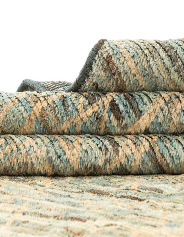 Detail image of  6' 2 x 8' 10 Beni Marok Rug