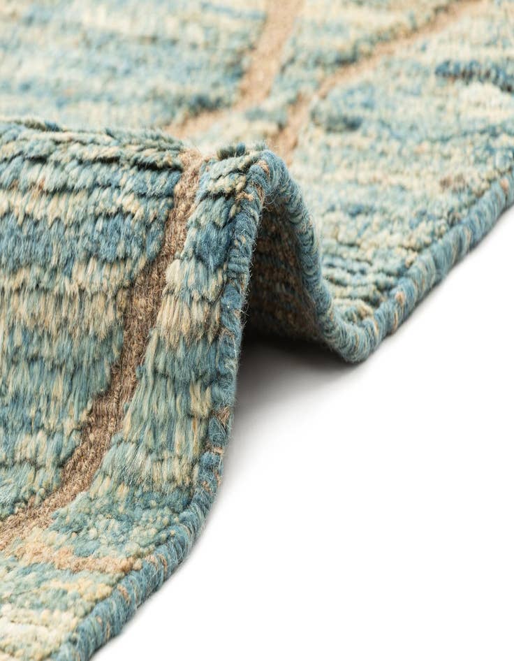 Detail image of 5' 6 x 7' 11 Beni Marok Rug