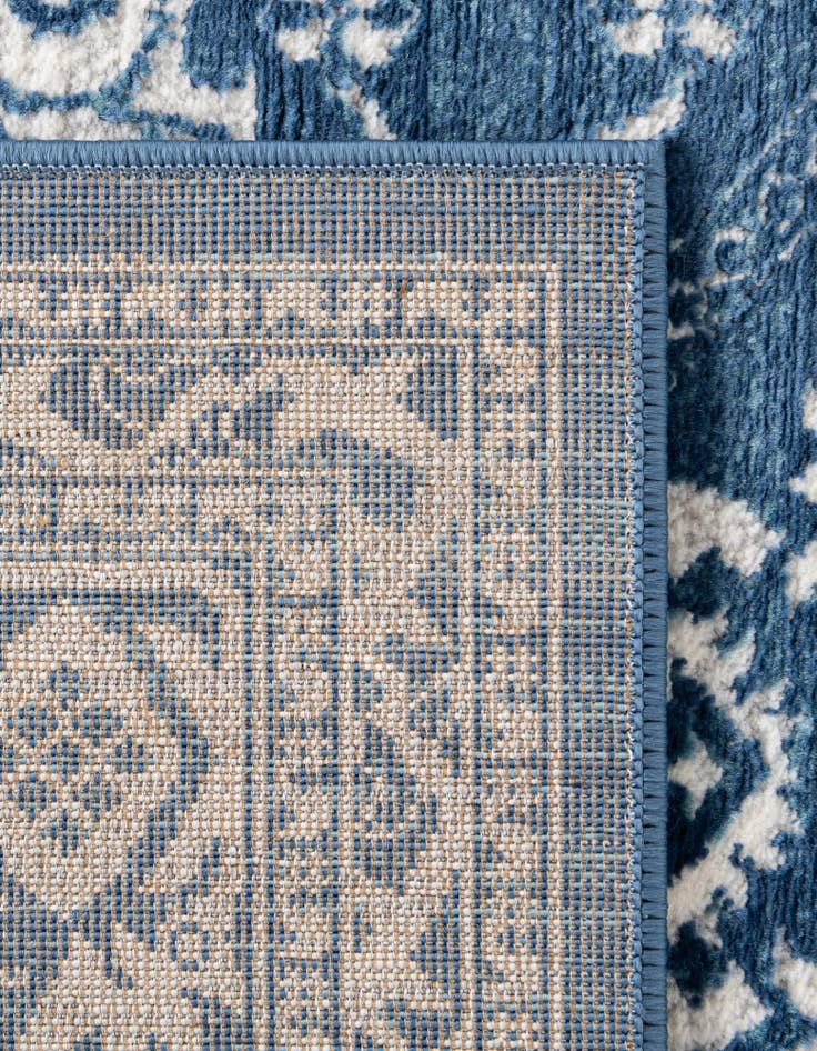 Detail image of  3' 3 x 5' 3 Boston Rug