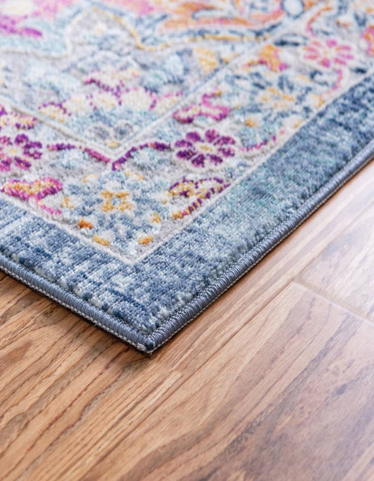 Detail image of  4' x 6' Budapest Rug