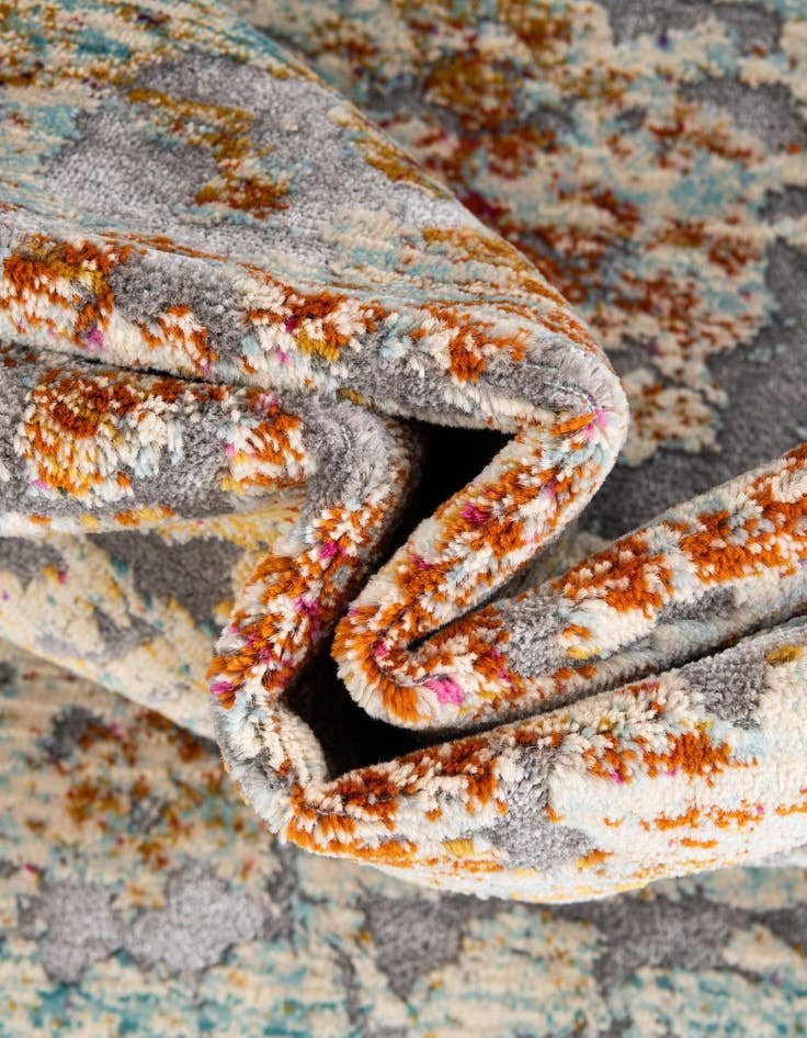 Detail image of  4' x 6' Budapest Rug