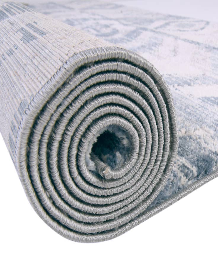 Detail image of  5' x 8' Caspian Rug