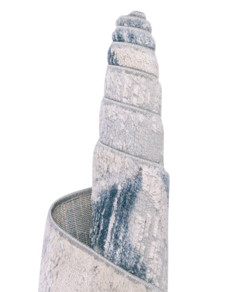 Detail image of  5' x 8' Caspian Rug