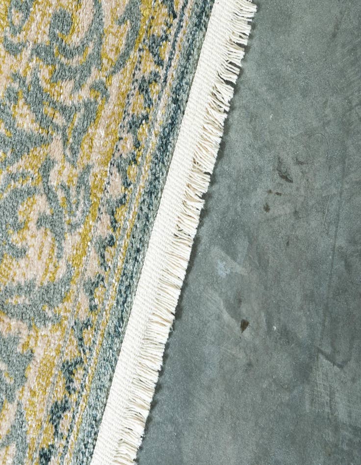 Detail image of  3' 3 x 5' 3 Chateau Rug