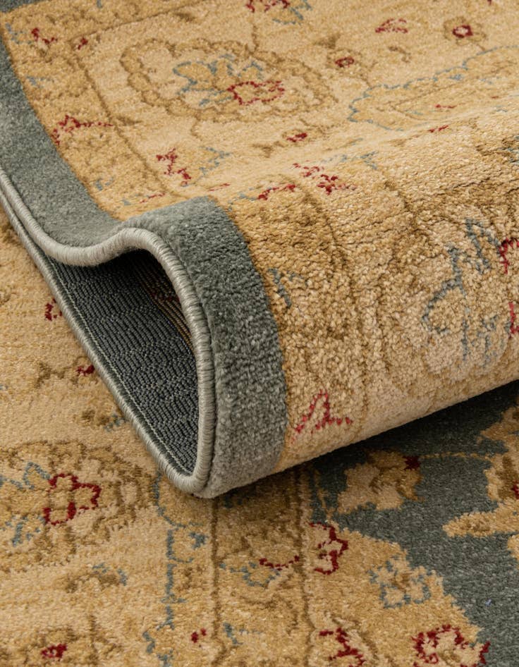 Detail image of  7' x 10' Chelsea Rug