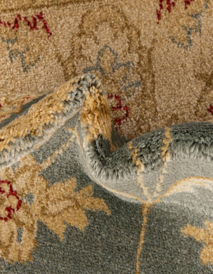 Detail image of  7' x 10' Chelsea Rug