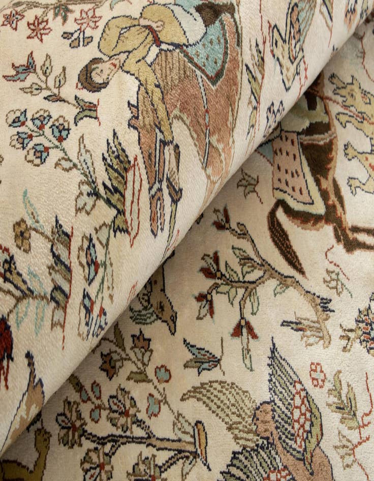 Detail image of 5' 7 x 8' 1 China Silk Rug