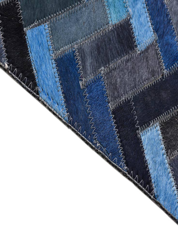 Detail image of  5' 1 x 8' Cowhide Rug