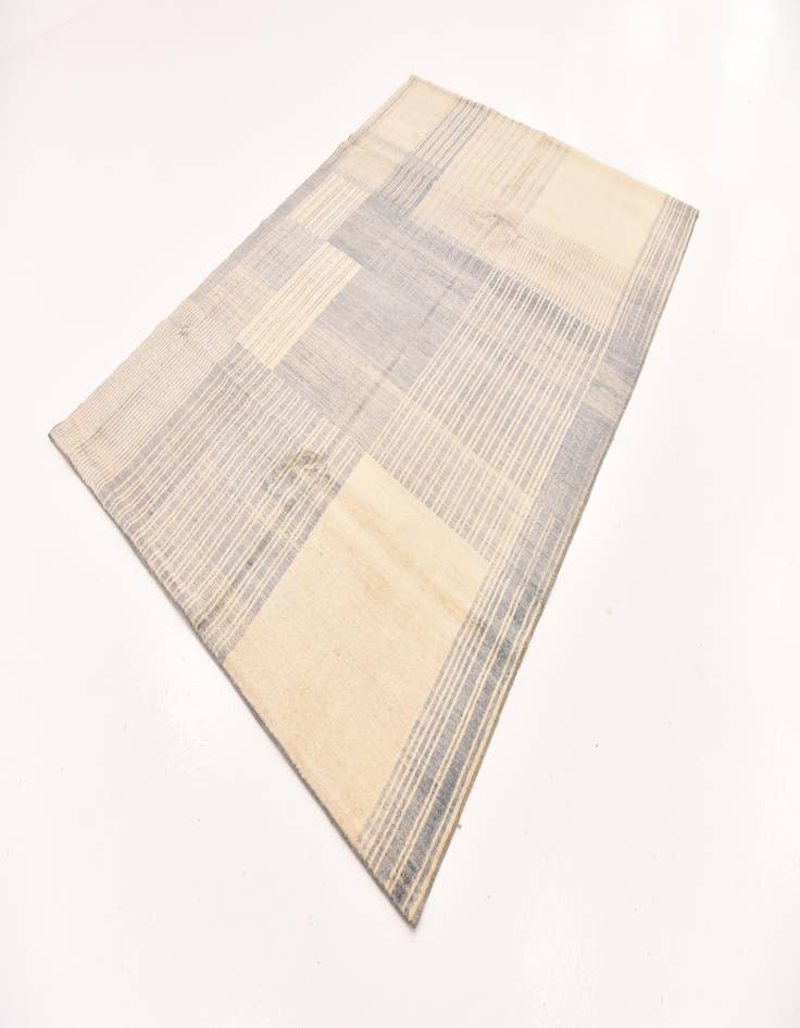 Detail image of  5' 9 x 7' 9  Hand Knotted Darya Wool Rug