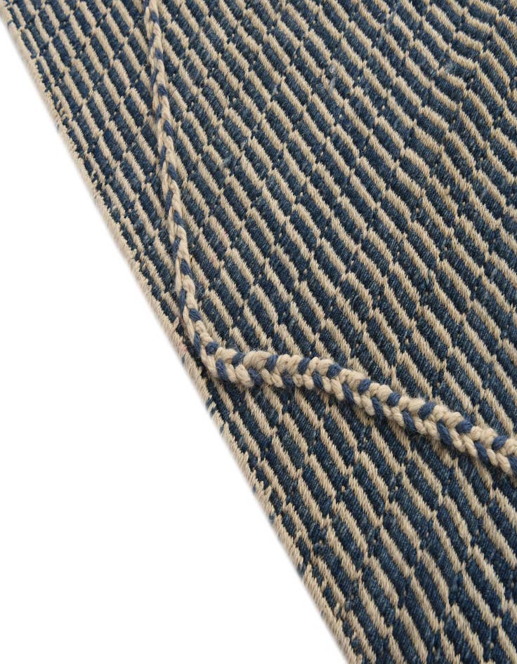 Detail image of  9' 9 x 14' 5  Hand Knotted Darya Wool Rug