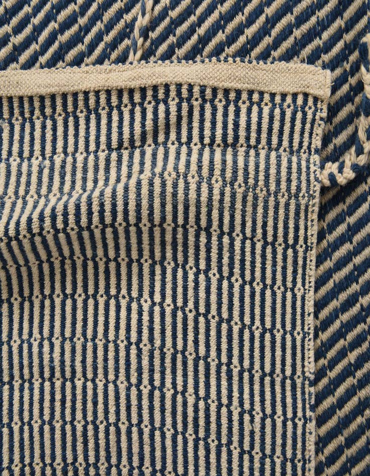 Detail image of  9' 9 x 14' 5  Hand Knotted Darya Wool Rug