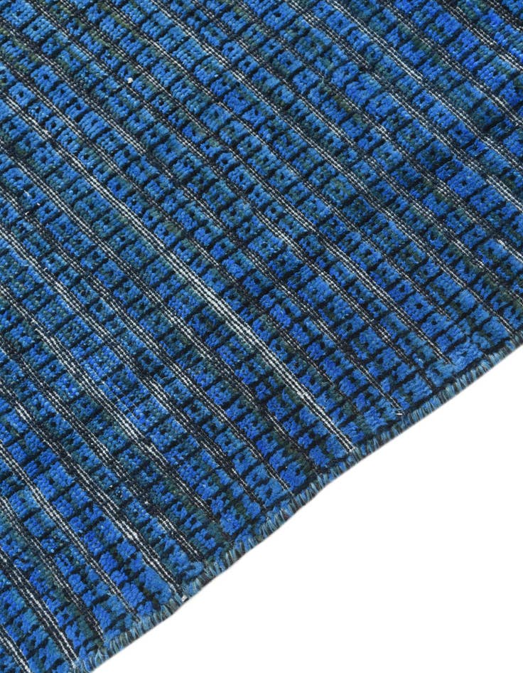 Detail image of  5' 8 x 9' 9  Hand Knotted Darya Wool Rug