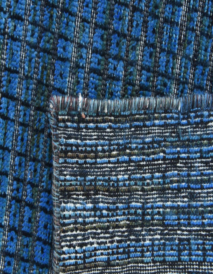 Detail image of  5' 8 x 9' 9  Hand Knotted Darya Wool Rug