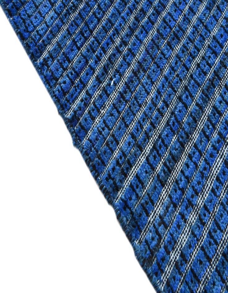 Detail image of  4' 8 x 6' 4  Hand Knotted Darya Wool Rug