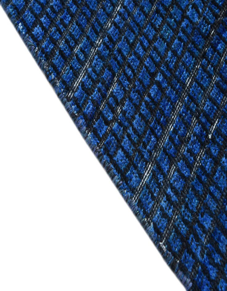 Detail image of  3' 8 x 5' 7  Hand Knotted Darya Wool Rug