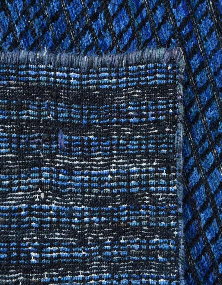 Detail image of  3' 8 x 5' 7  Hand Knotted Darya Wool Rug