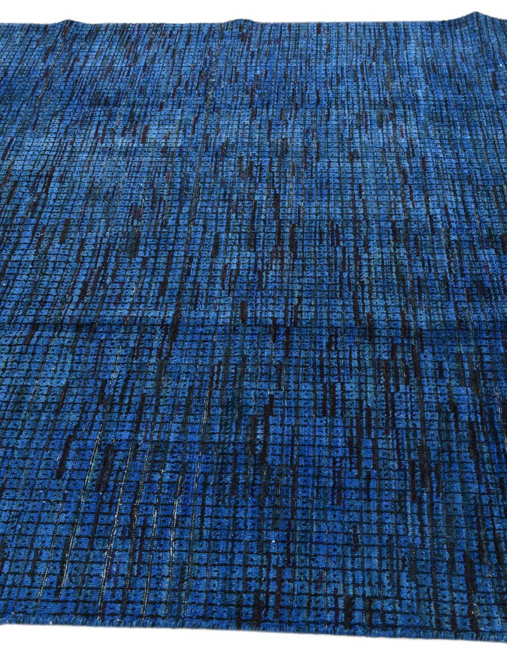 Detail image of  6' 5 x 9' 9  Hand Knotted Darya Wool Rug