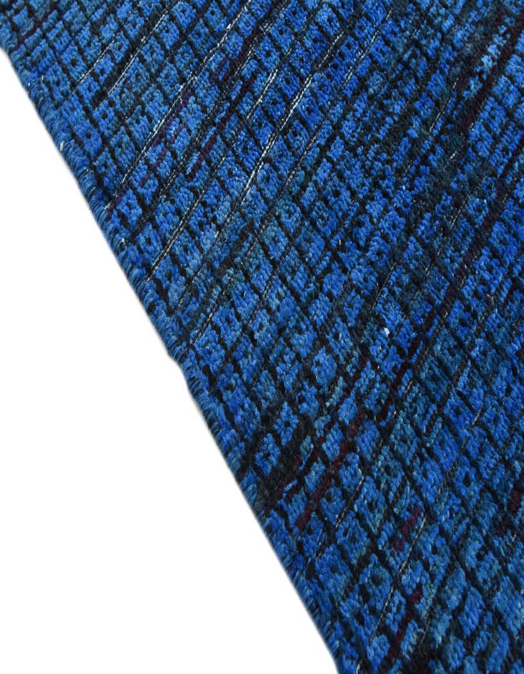 Detail image of  6' 5 x 9' 9  Hand Knotted Darya Wool Rug