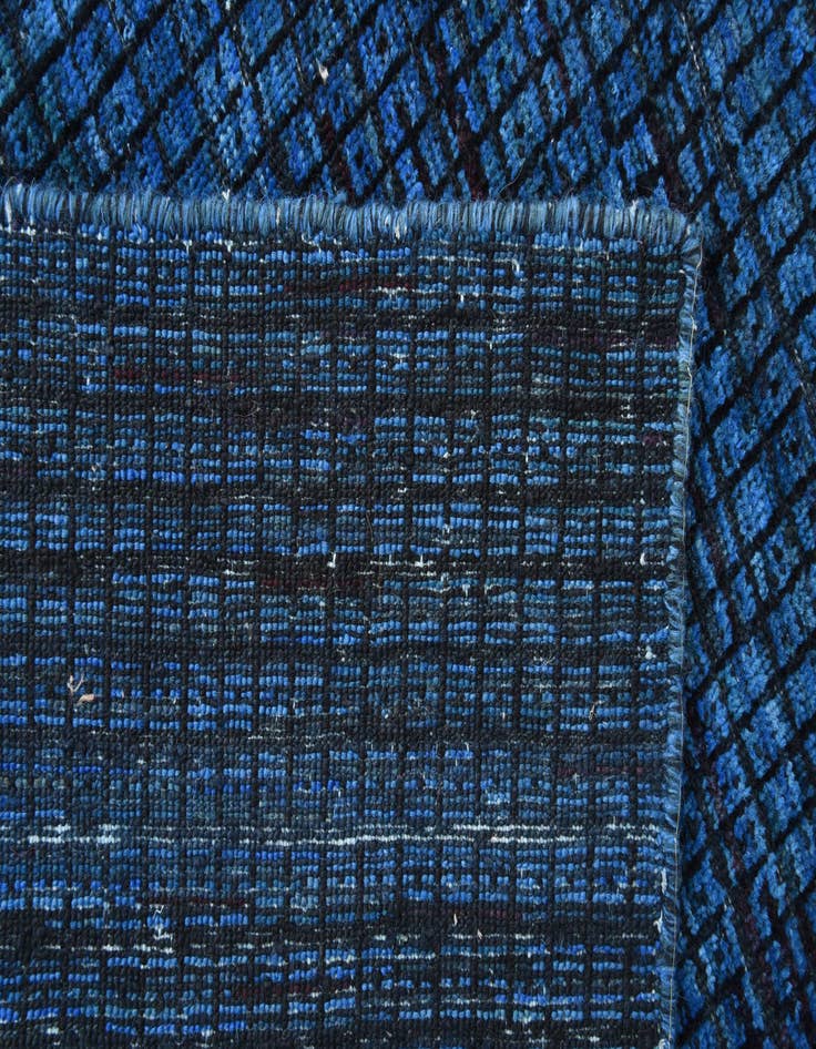 Detail image of  5' 4 x 7'  Hand Knotted Darya Wool Rug