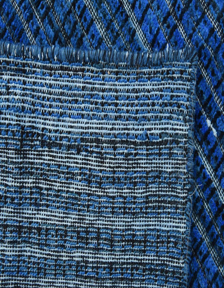 Detail image of  3' 9 x 5' 11  Hand Knotted Darya Wool Rug