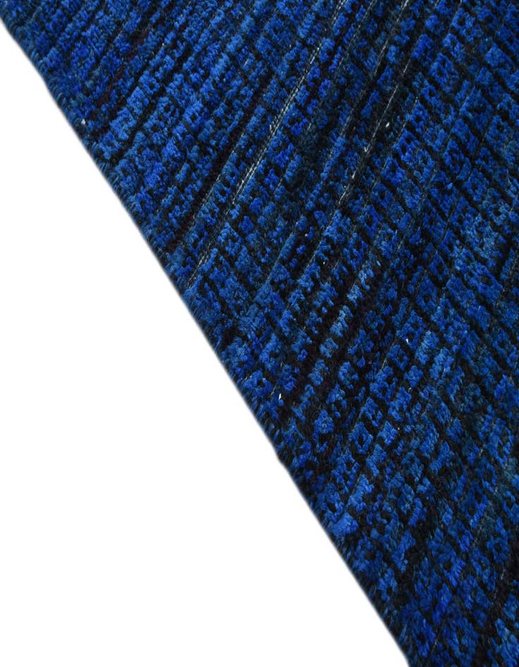 Detail image of  4' 11 x 7' 3  Hand Knotted Darya Wool Rug